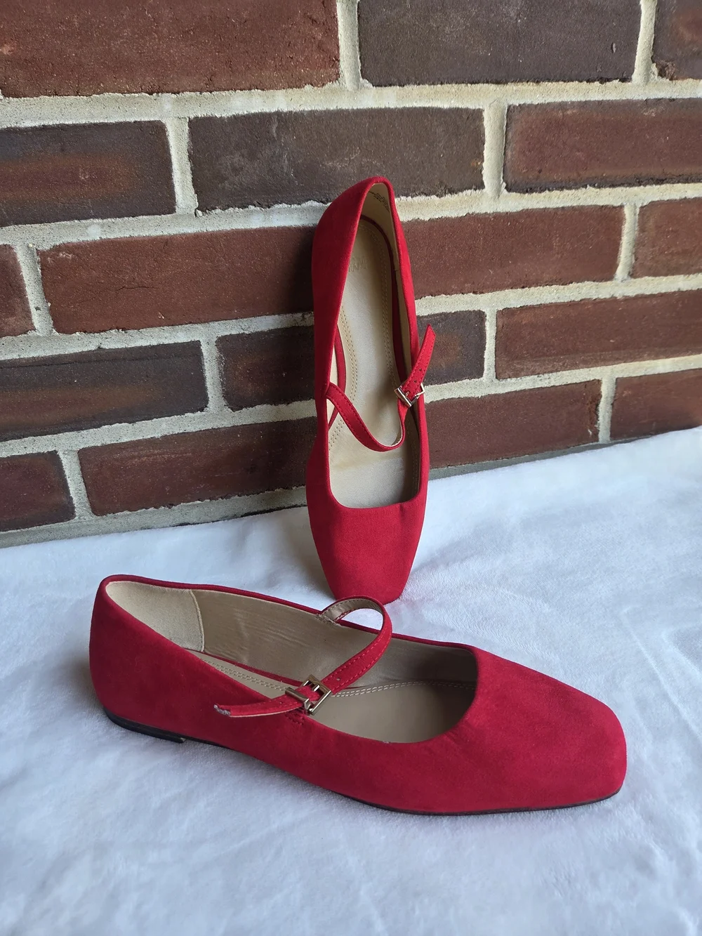 H&M Red Mary Jane Ballet Flats Square Toe Buckle Strap Women's US 7 EU 38